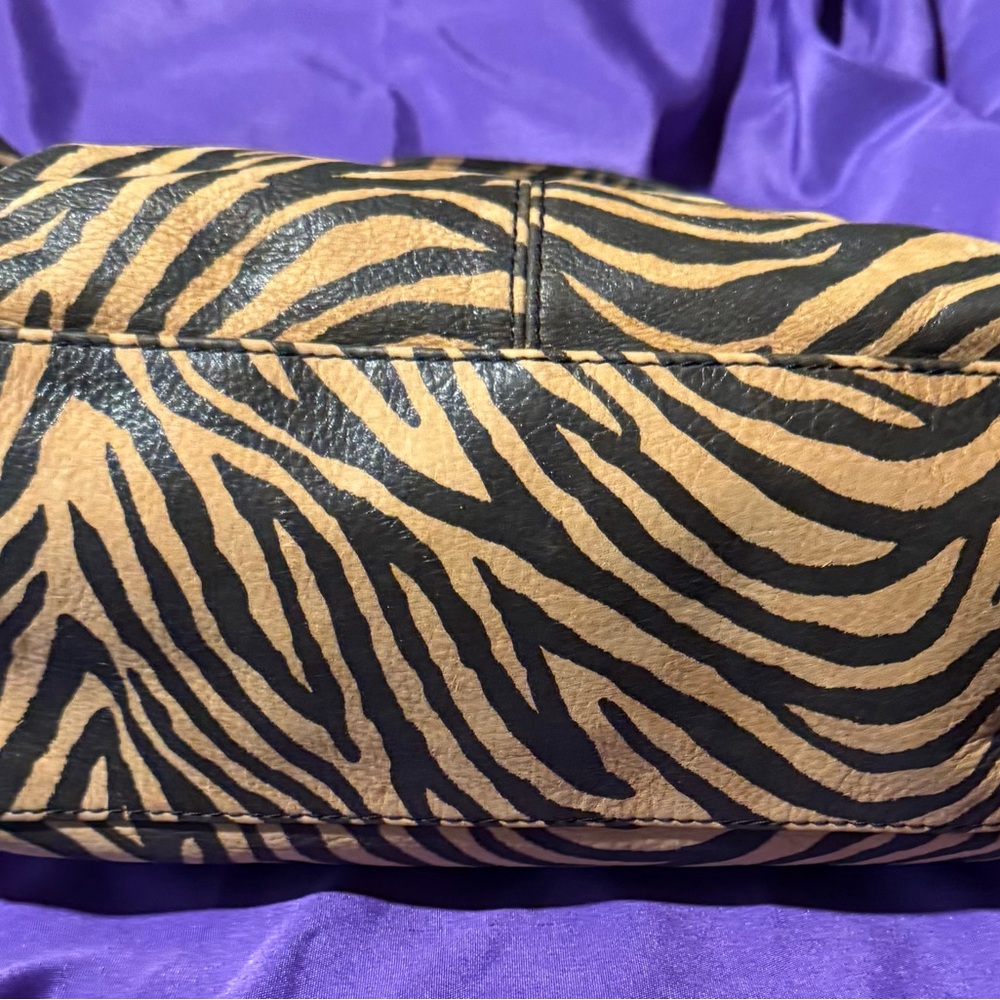NEW* HOBO International *ZEBRA *Sheila* LEATHER Satchel Crossbody Bag Brass Hard - Picture 10 of 13